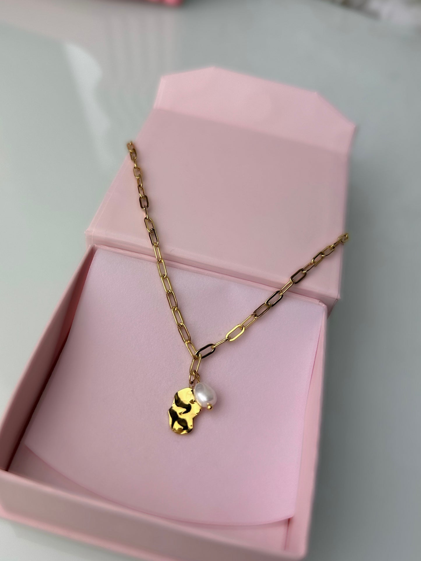 COLLIER CASSY