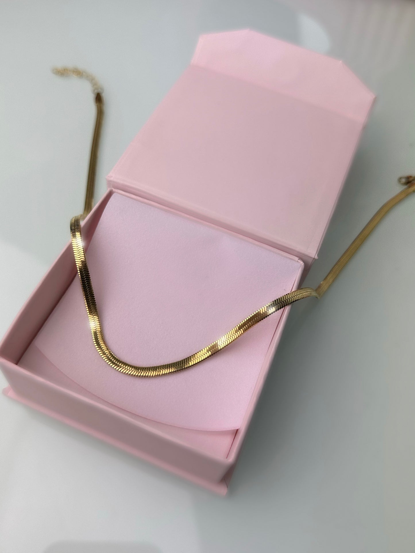 COLLIER IRENE