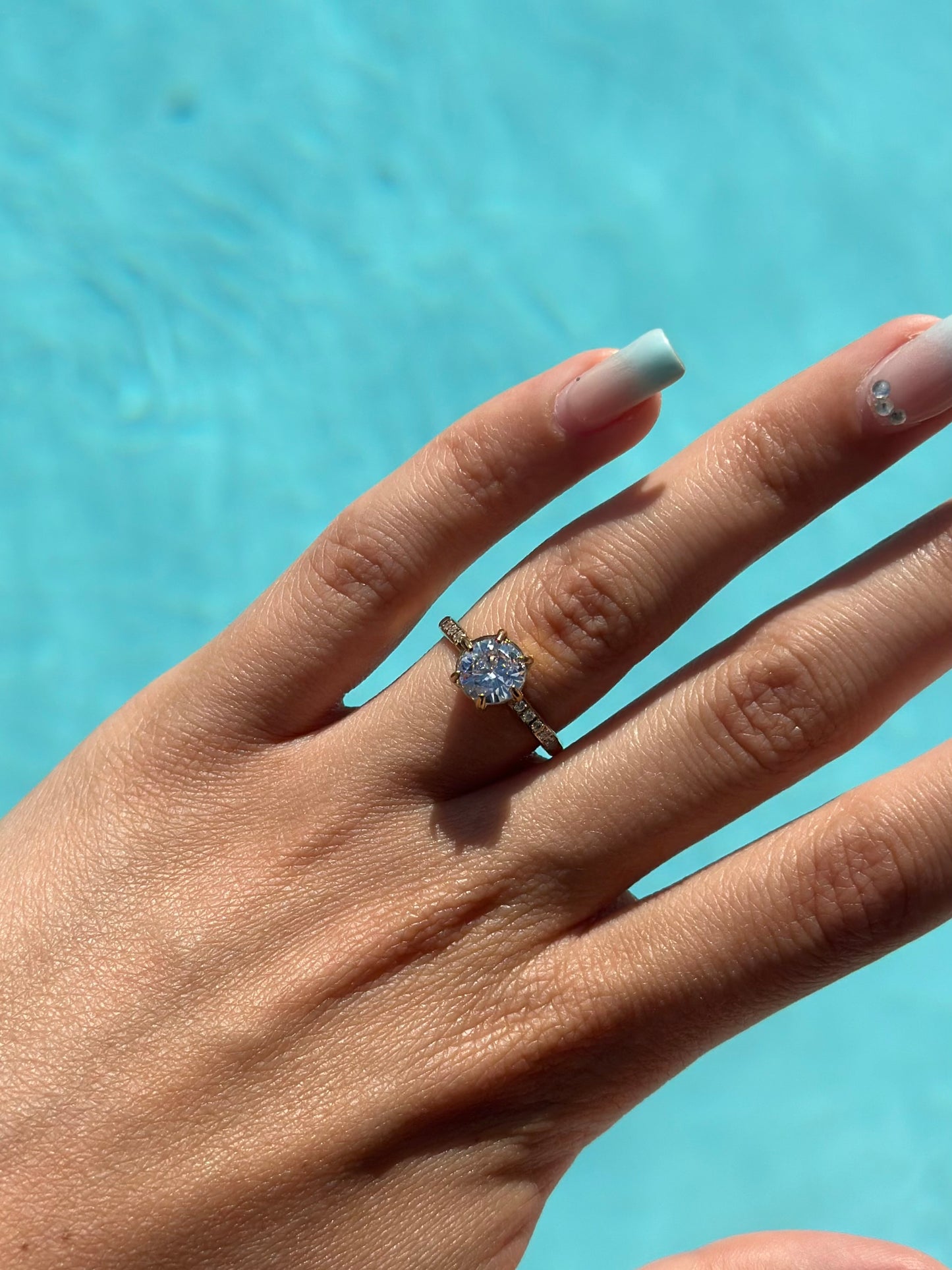 BAGUE DINA