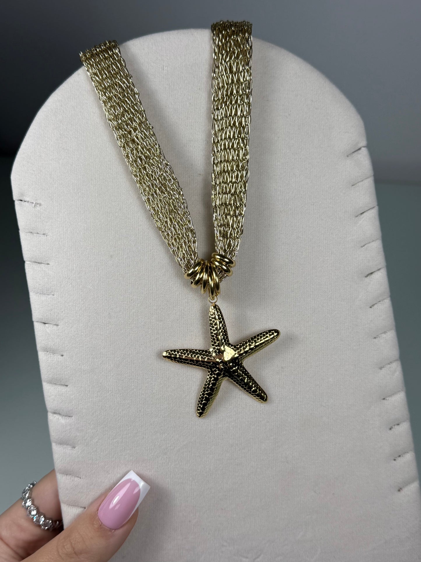 COLLIER CAM