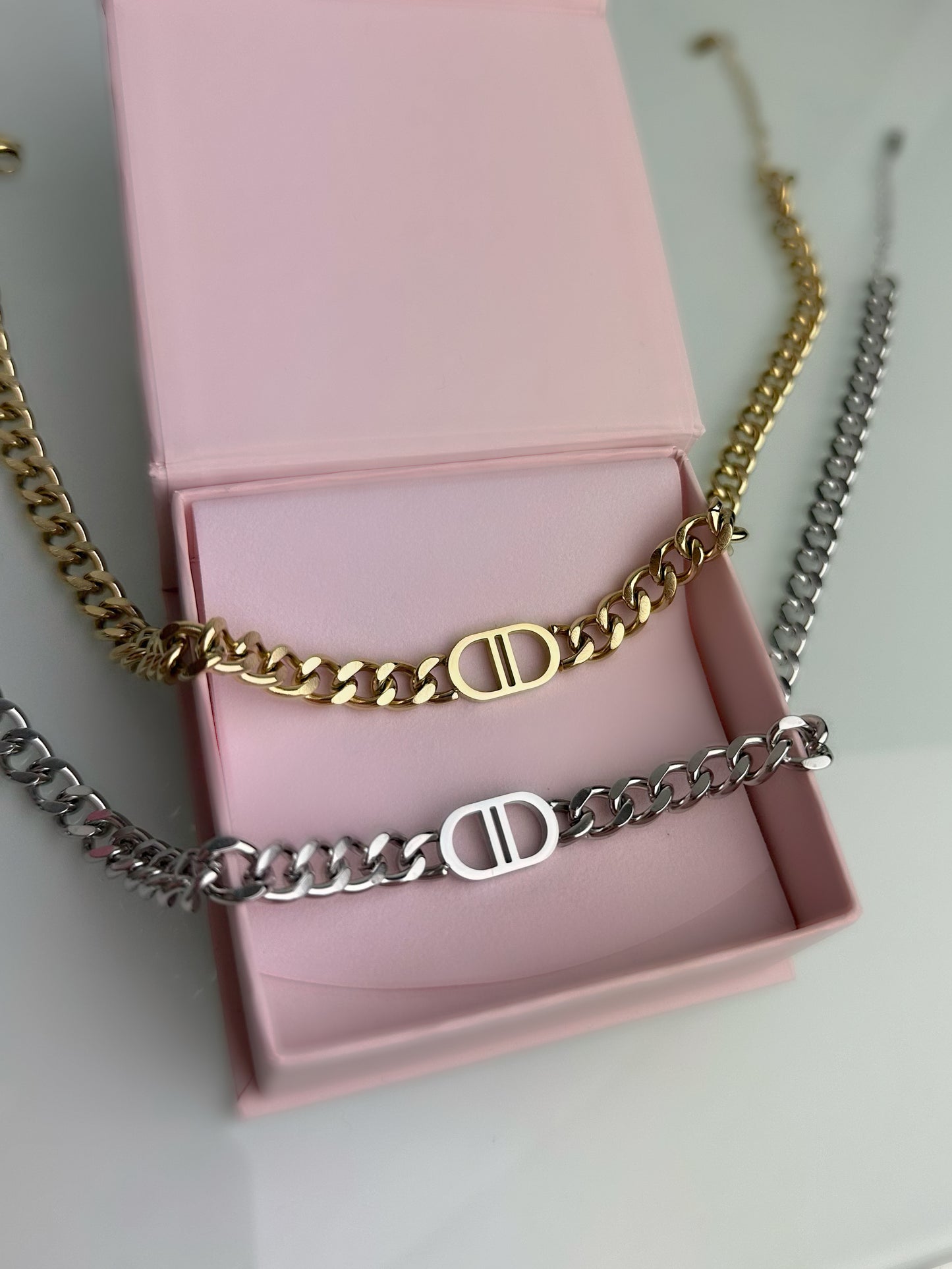 COLLIER DÉLICATE