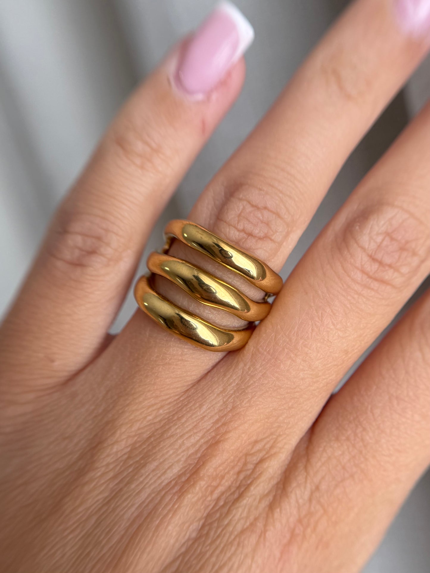 BAGUE THREE