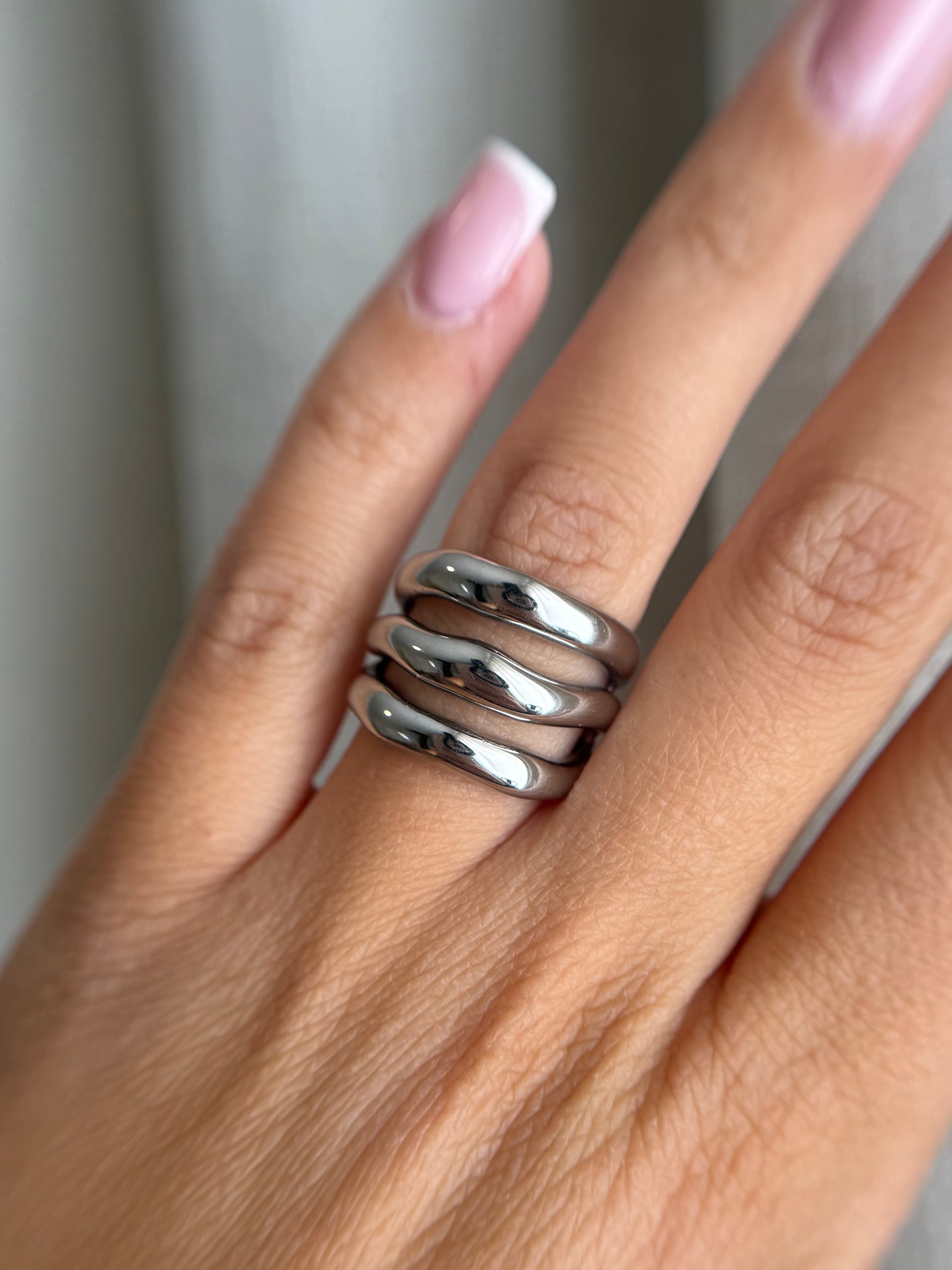 BAGUE THREE